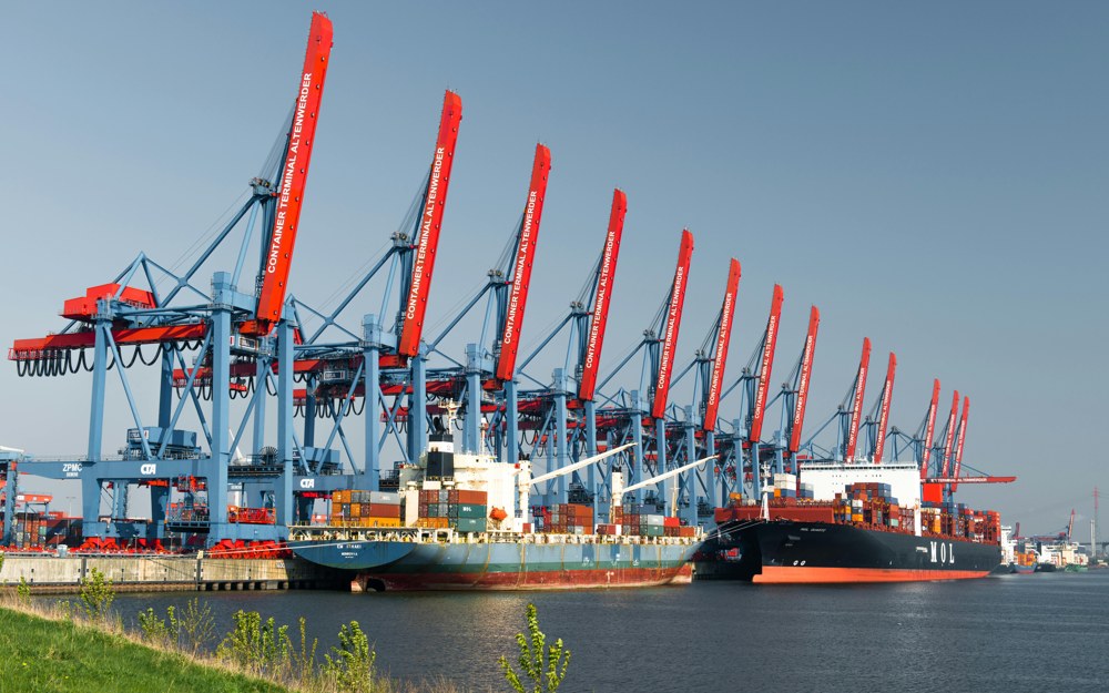 Global commercial energy network photo